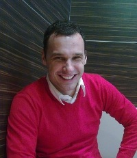 др Бојан  Чолак