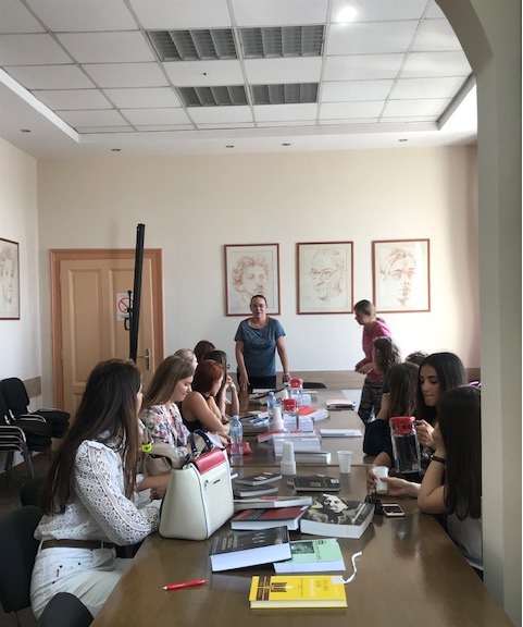 Млади слависти у посети Институту