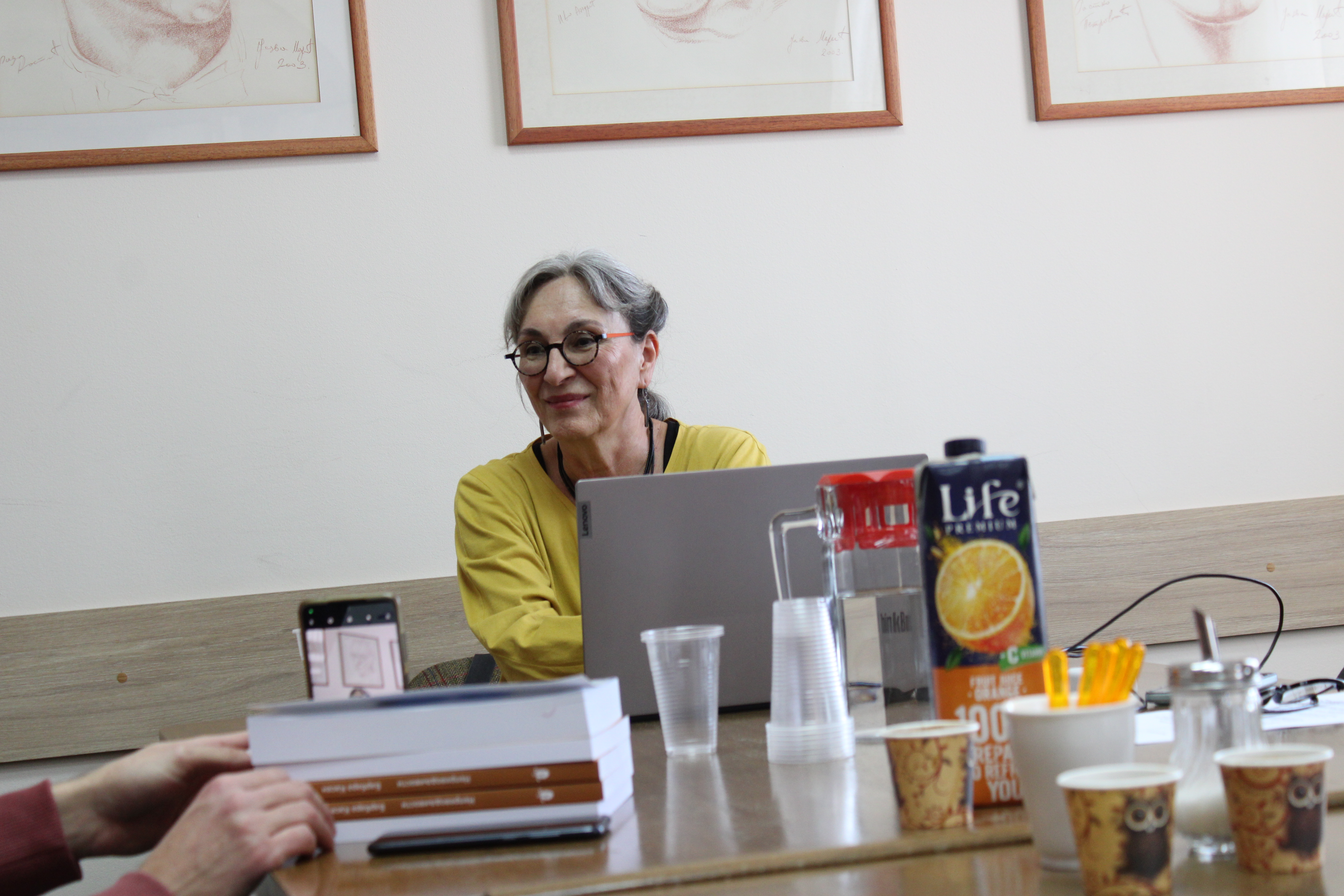 Извештај са округлог стола у част проф. емер. др Милице Бакић-Хејден