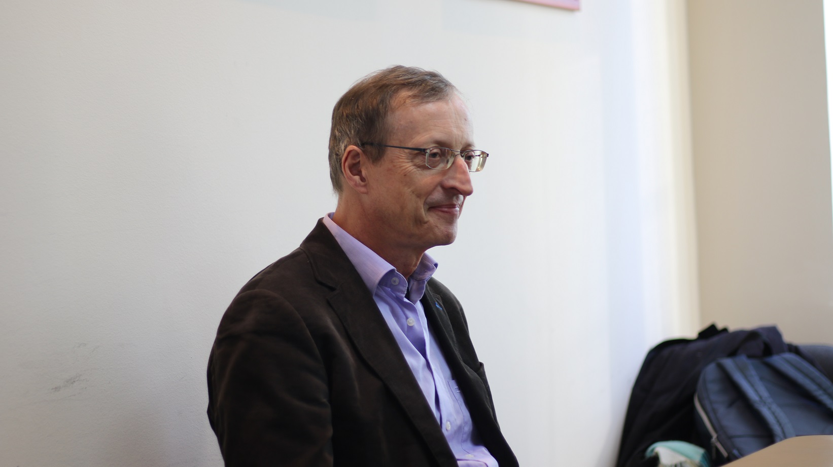 Теоријски и књижевнокритички разговори - извештај са предавања др Н. Бахлајтнера
